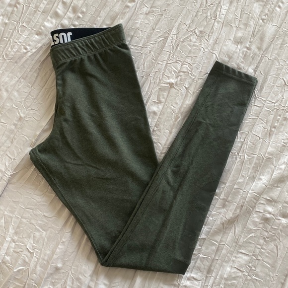 Nike Leggings - Picture 1 of 8